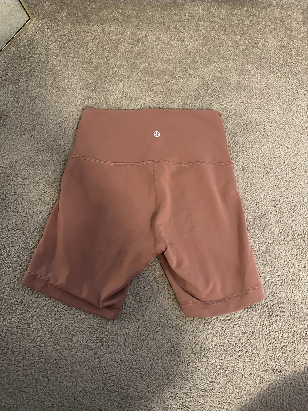Lululemon Wunder Train Shorts size 6